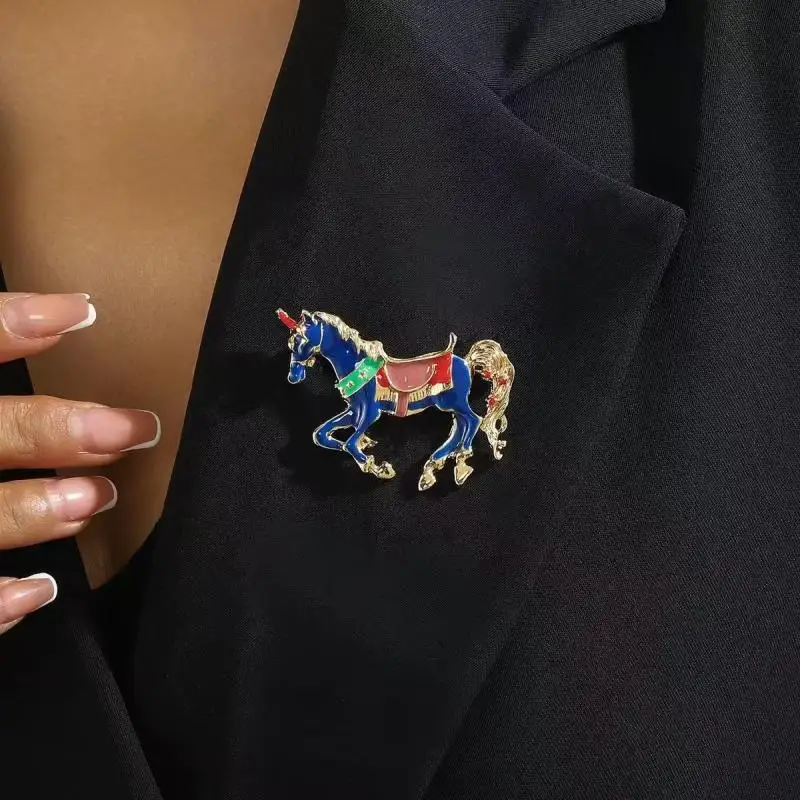 Vintage Court Style Enamel Galloping War Horse Brooches Pins For Women Clothing Accessories Men Fashion Suit Lapel Corsage
