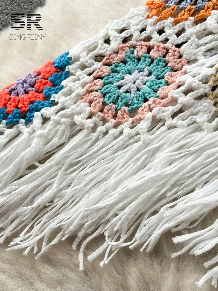 2024 neue böhmische zweiteilige gestrickte Sets Sommer haken aushöhlen Leibchen Blumen unregelmäßigen Quaste Rock sexy Strand Stil Anzüge