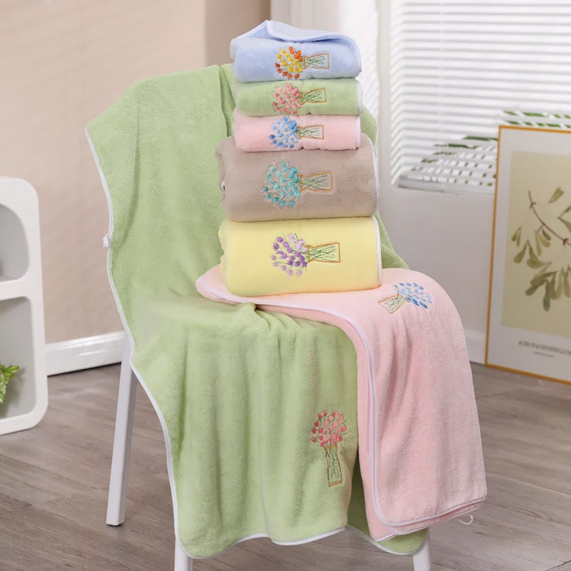 2/1 Piece Random Color Selection, Multicolored Floral Towel, Cartoon Embroidered Household Bath Towel, Soft and Absorbent Adult Towel, Suitable for Various Occasions, Skin-Friendly and Comfortable