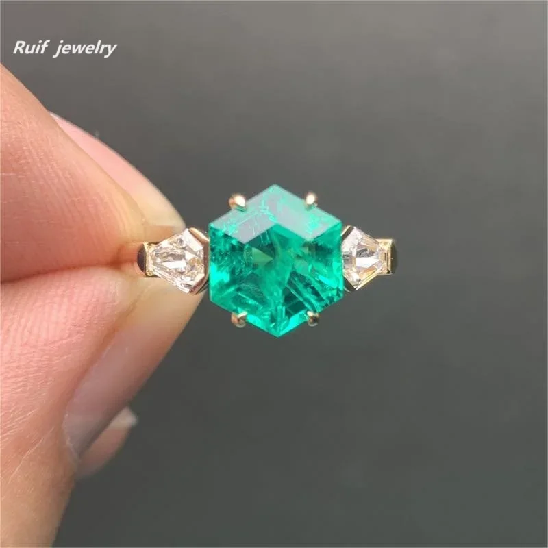 

Ruif Customization Luxury 18k Gold 8mm Lab Grown Emerald with Lab Grown Diamond Rings for Women Proposal Jewelry