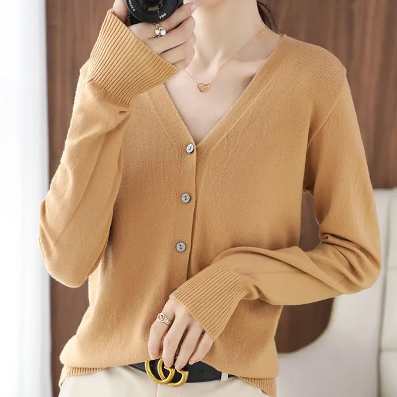 Temperament Sping Autumn New Sweaters Coats Women Solid V-Neck Single Breasted Fashion Elegant Long Sleeve Cardigan Knitted Tops