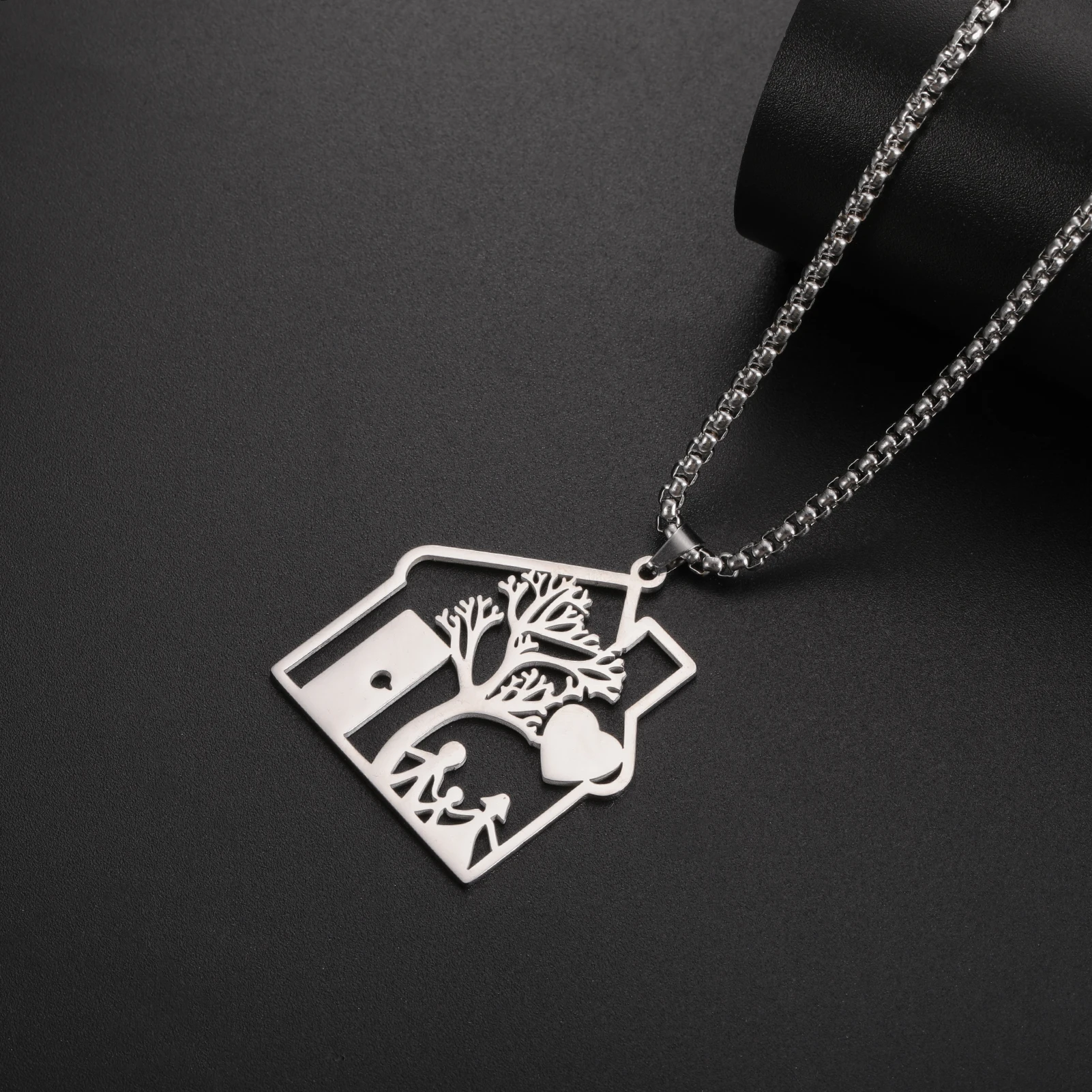 House Necklace for Woman Men Kid Child Family Father Dad Mother Home Pendant Box Chain Gold Color Stainless Steel Jewelry Gift