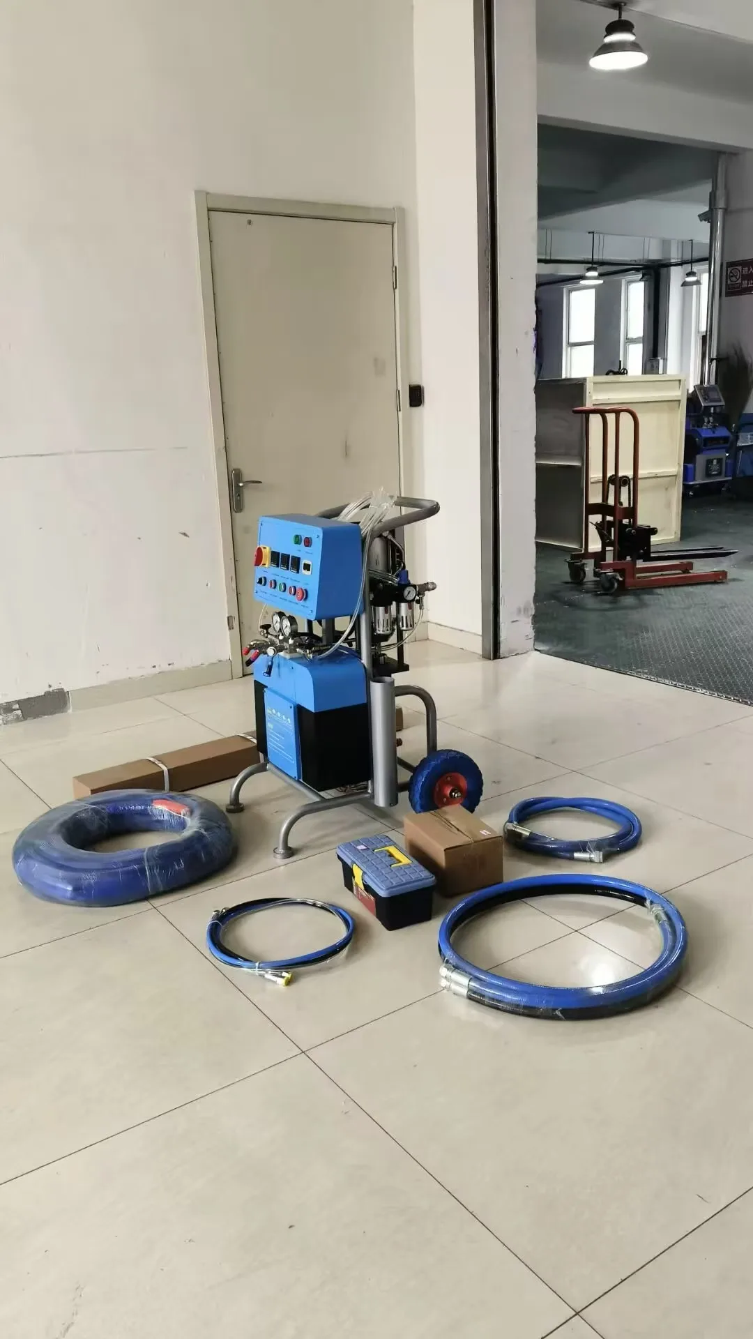 2026 Hot Sale Close Cell Polyurethane Pu Rigid Foam Insulation Spray Machinery For Container