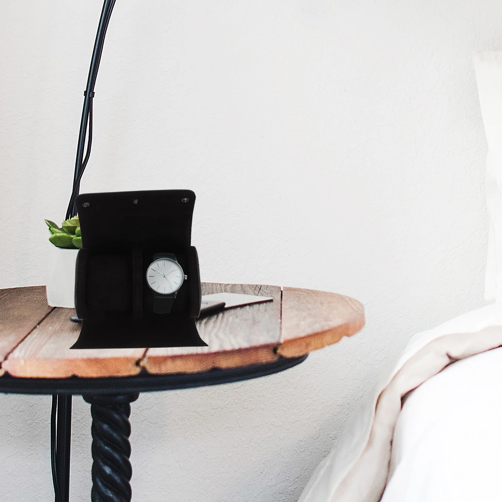 

Storage Box Portable Watch Case Stylish Watch Case Travel Holder Black Lightweight Anti Fall Protects Watches Dust Scratches