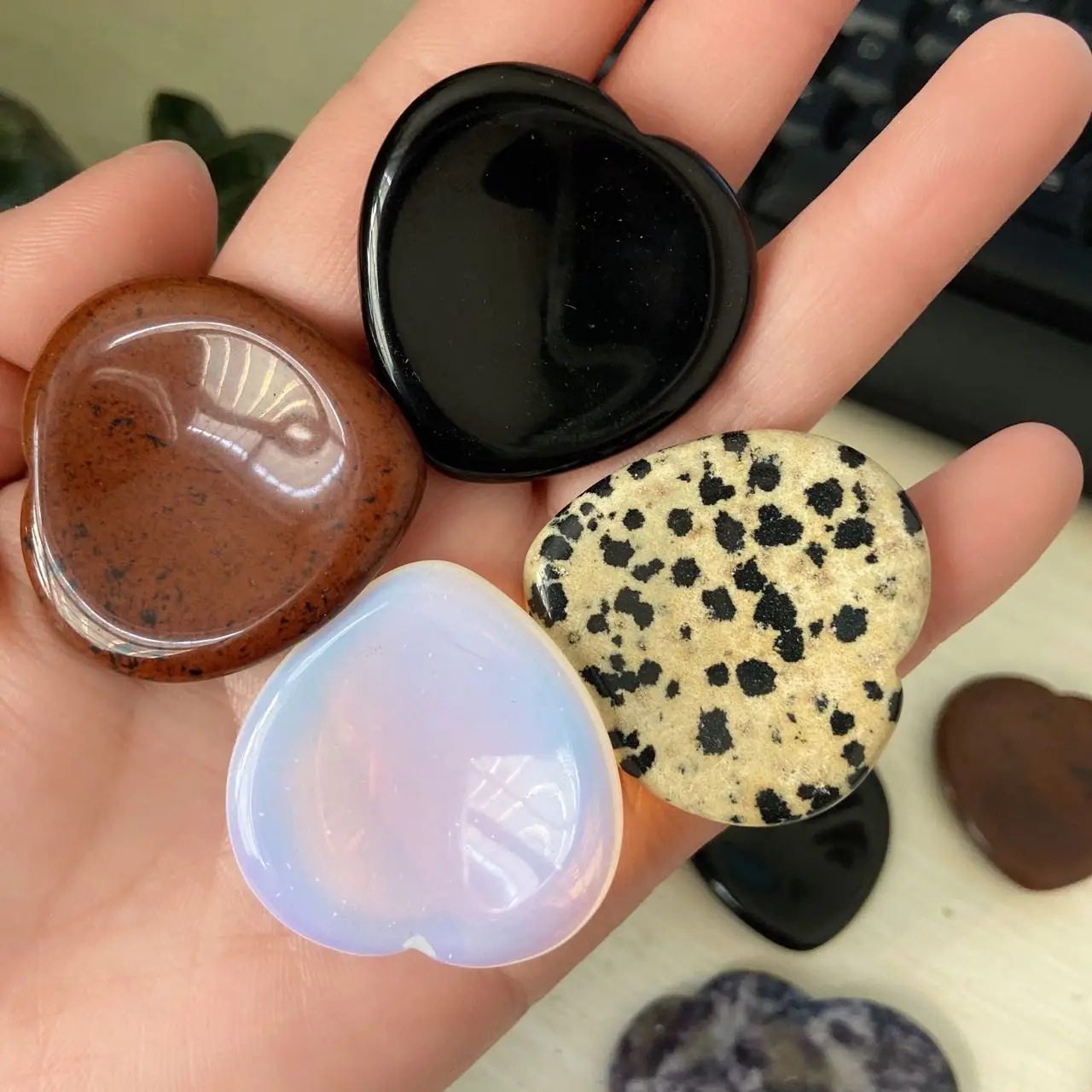 10pcs Natura obsidian opal balmatin Quartz Thumb Stone Worries Stones Meridian Massage Facial 40mm Scraping Board Aura Crystal