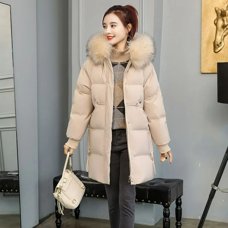 

Новинка 2023, женское пуховое пальто из хлопка, зимняя куртка, женская версия средней длины, парки, Толстая теплая верхняя одежда, пальто с меховым воротником и капюшоном