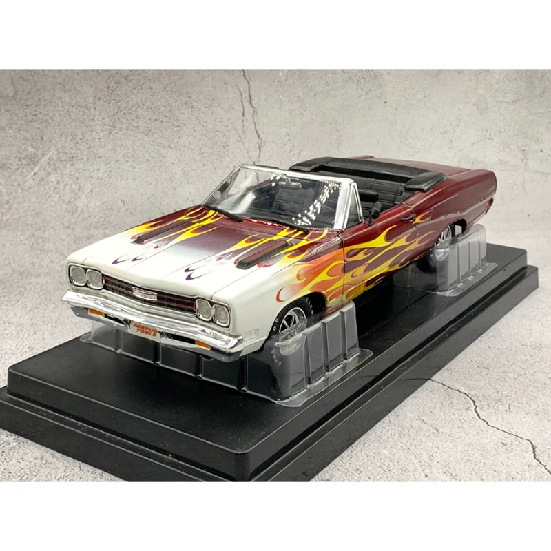 ERTL Diecast escala 1:18 1969 Plymouth GTX 440 coche en miniatura de aleación colección clásica para adultos decoración regalo juguetes exhibición estática