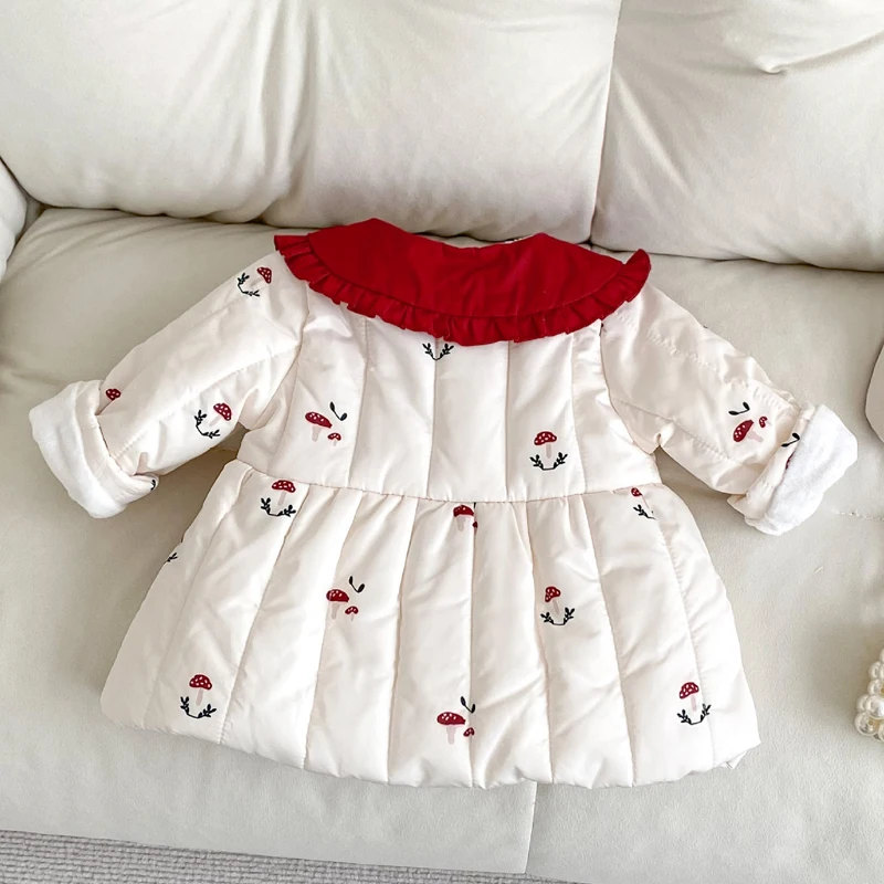 New winter baby clothing, 0-3 year old female baby, warm jacket with velvet mushroom printed cotton jacket