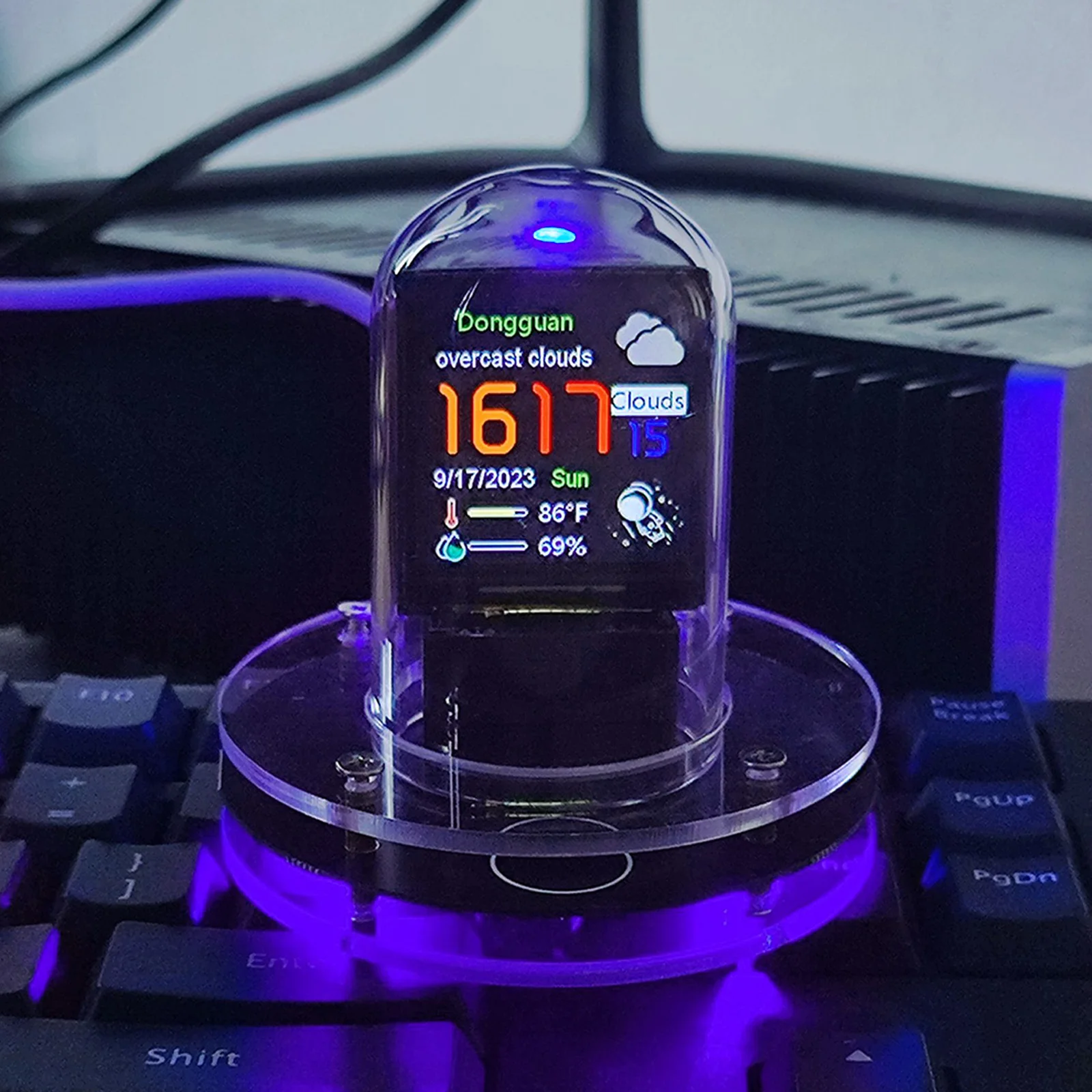 

Автоматическое обновление часов, светящаяся трубка, обновление программного обеспечения, анимация, дисплей, анимация, загрузка спальни, приложение не требуется