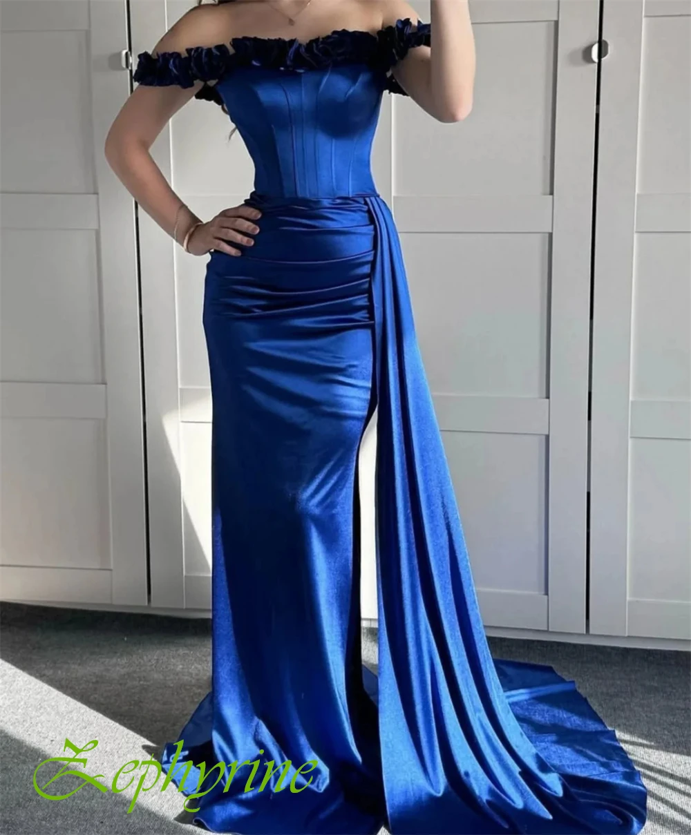 Maßgeschneidertes elegantes trägerloses Abendkleid aus Satin, exquisite Meerjungfrau-Abschlussballkleider, hochwertige Blumen, Kleider für besondere Anlässe