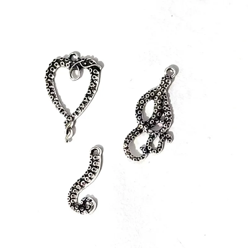 10pcs New DIY Ancient Silver Color Cute Small Octopus Tentacles Pendant Charm for Women Man Accessories