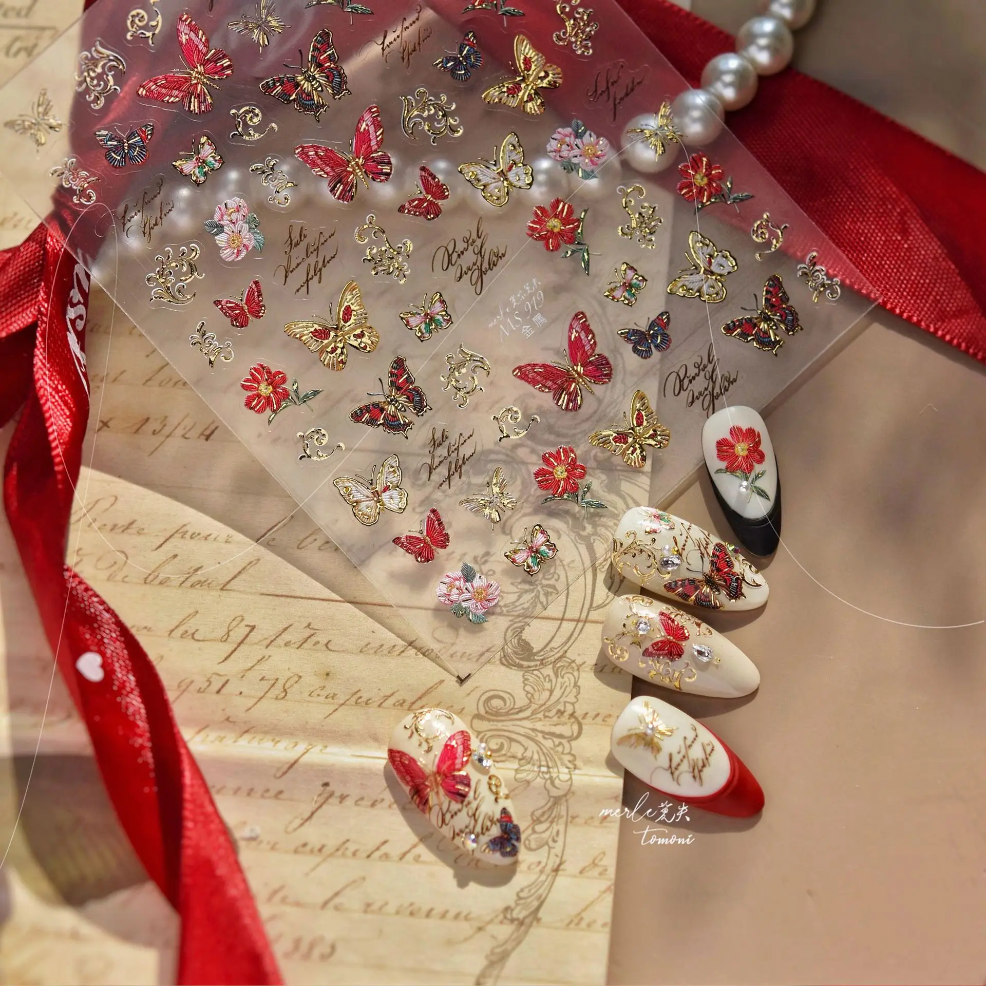 Luxe rood zwarte vlinder bloem pioen geborduurde veelbelovende wolken realistische gouden zelfklevende DIY manicure sticker decoratie