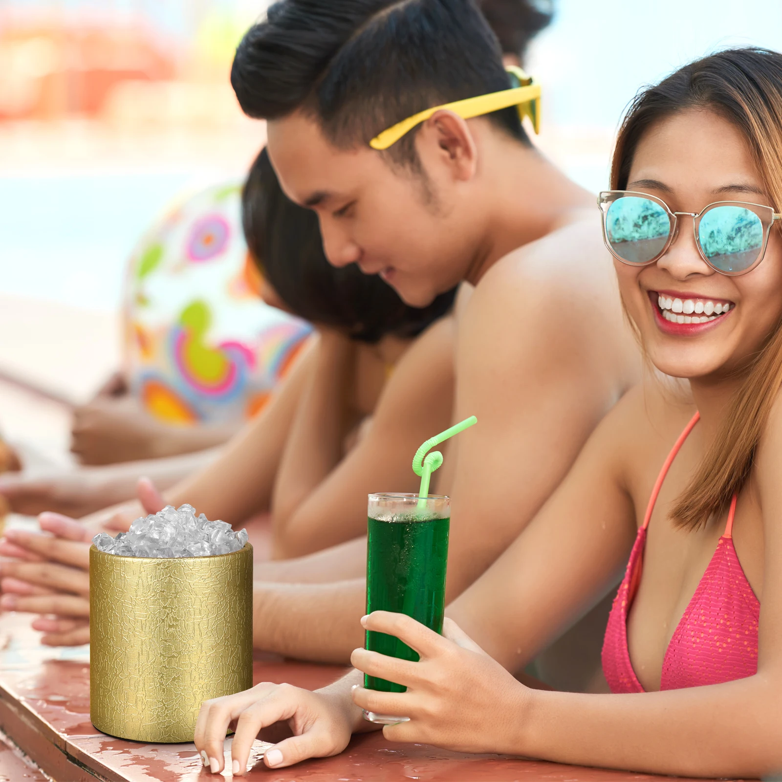 

Stainless Steel Ice Bucket Golden Cooling Chiller Bar Tool Beer Bucket Thickened Practical Party