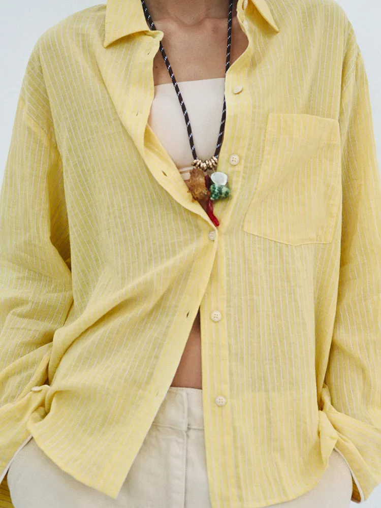 قميص مريح غير رسمي مخطط بأكمام طويلة للنساء وصل حديثًا للربيع وحاشية مطوية ونمط موضة للسيدات