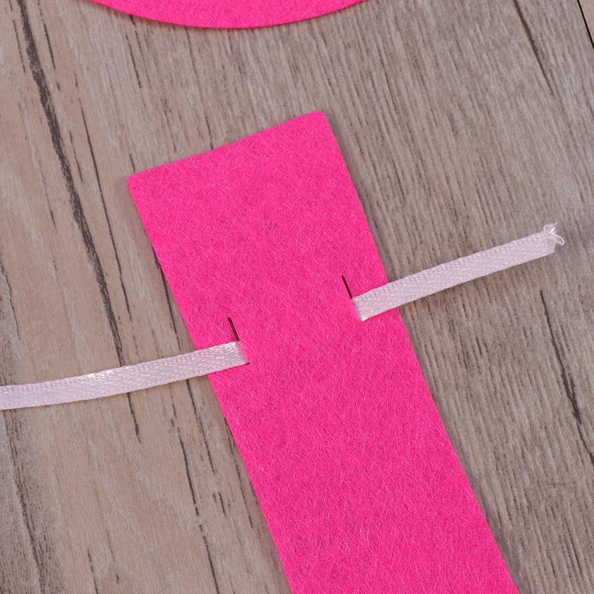 

3 Meters Non-Woven Fabric I Mom Letter Hearts Cutout Bunting Banner For Mother'S Day Birthday Thanksgiving Party Decorations