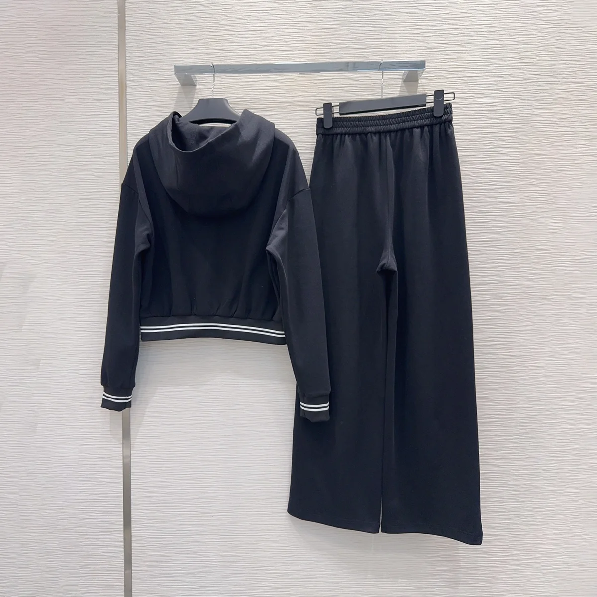 2026 High Quality Women's Short Hooded Zipper Hoodie Wide Leg Pants Two Piece Set--hb813