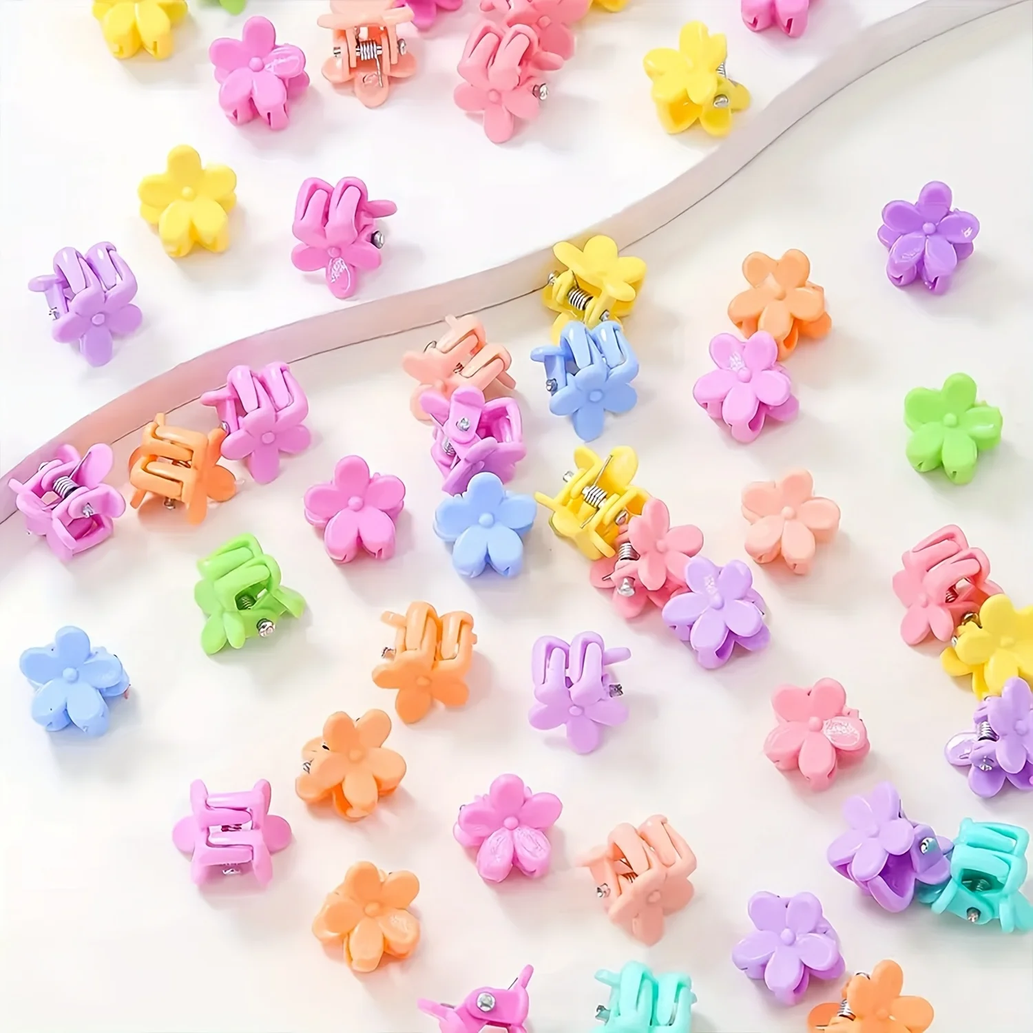 Thumbnail 4 - #50 Best Decorative Hair Clips to Buy In 2026