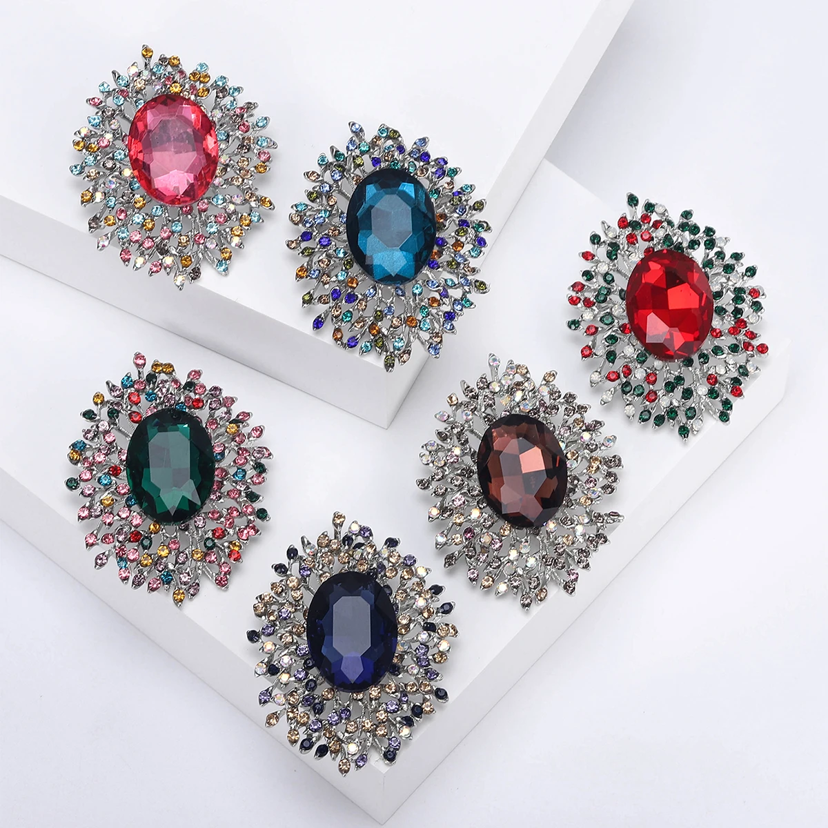 Rhinestone Statement Brooches for Women Unisex Glass Pins Banquet Party Backpack Gifts Jewelry Accessories