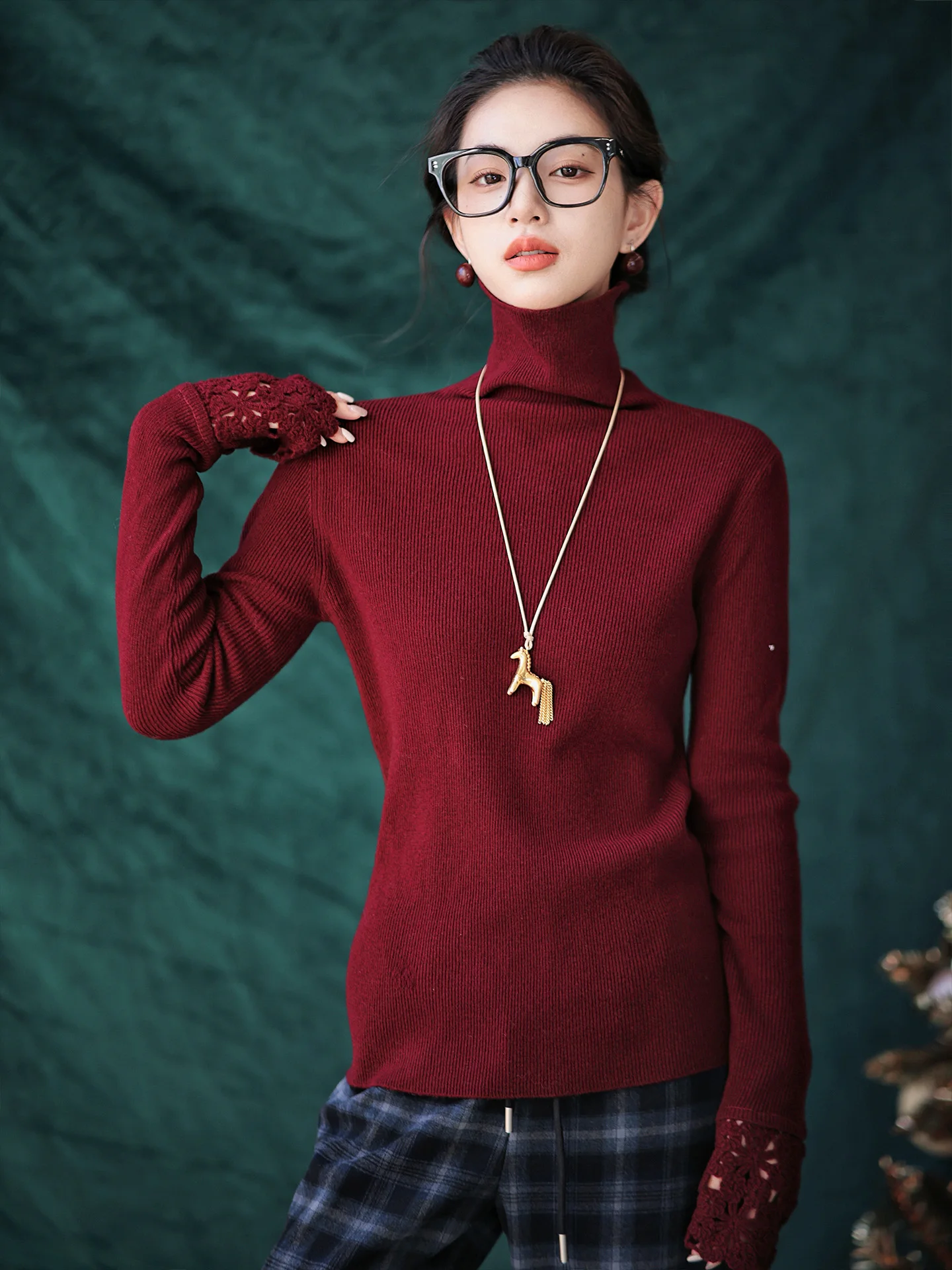 

Red Pomeanate Embroidered Thiened High Collar Woolen Base irt Women's Slim Fit Faionable Long Sve Knitted Top