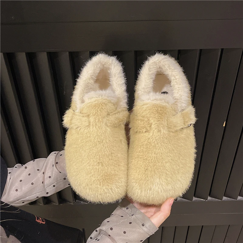 حزام مشبك أحذية صوفية المرأة 2025 ملابس خارجية الخريف والشتاء جديد لينة سوليد الانزلاق على أحذية قطنية حرارية المخملية