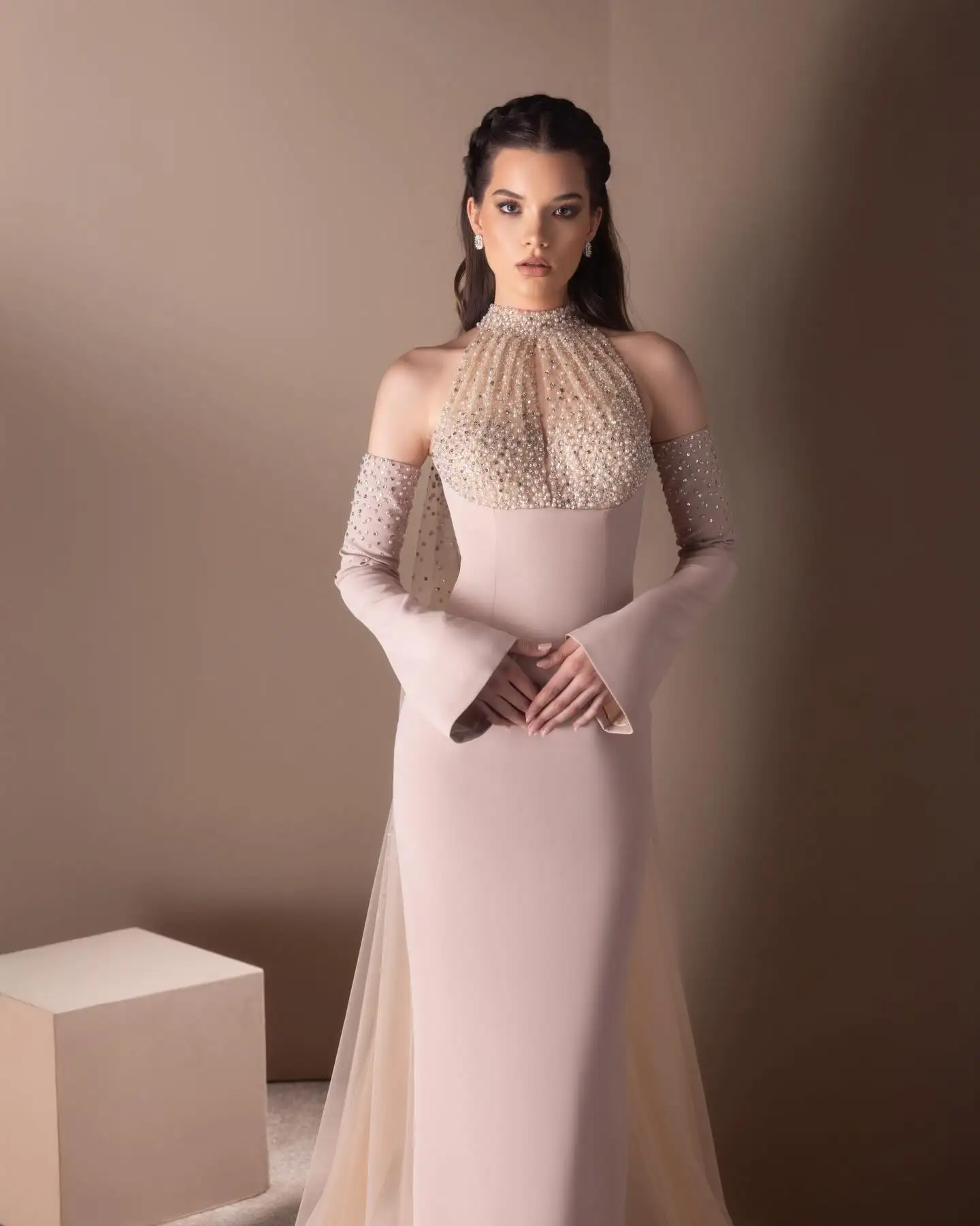 Elegant Nude Pink High‑Neck Satin Evening Gown with Pearl Luxury Beaded Flare Sleeves Wedding Party Dress Trendy  Prom Dress