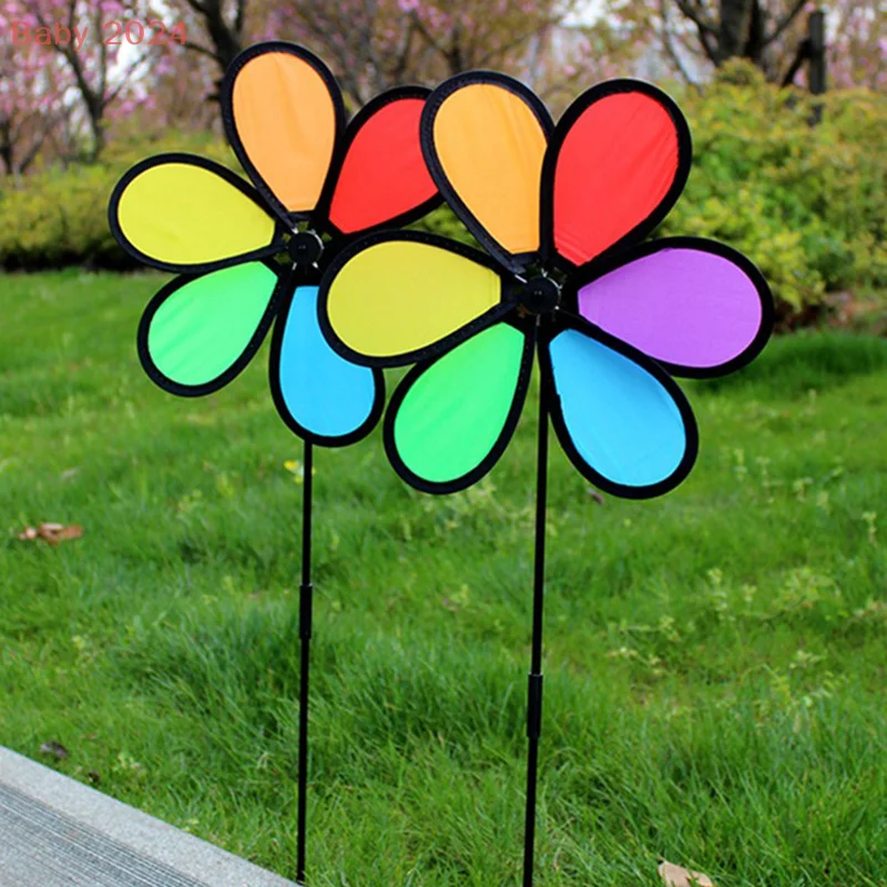 Ornamento colorato per girandola da giardino con mulino a vento per la decorazione del cortile all'aperto della casa giocattolo dei bambini