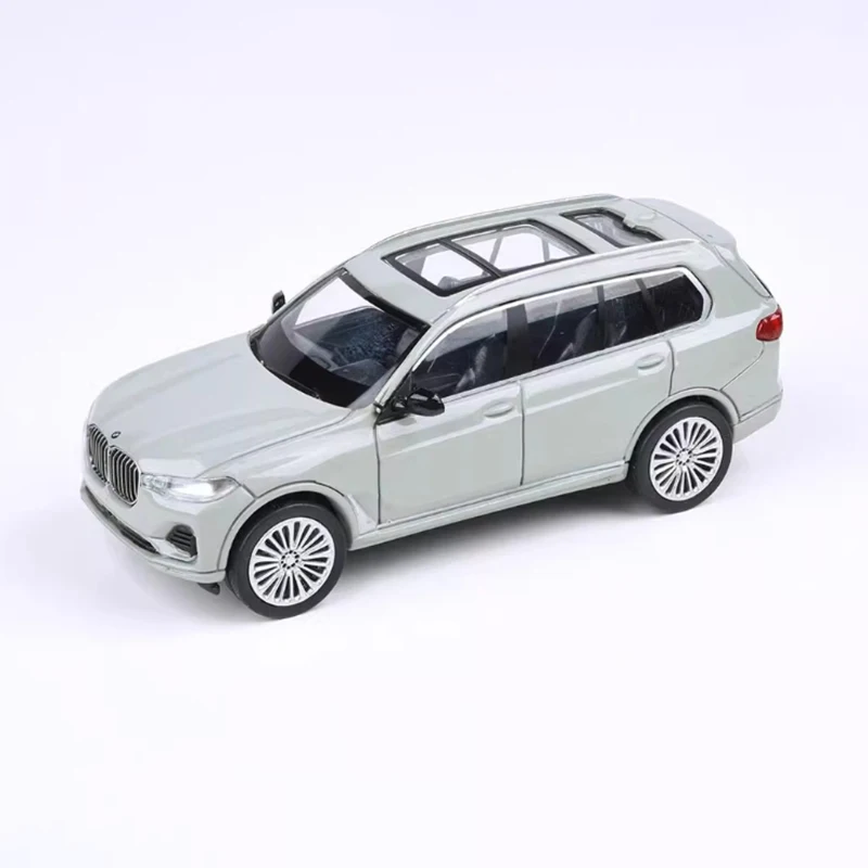 

PARA64 Diecast 1:64 Scale X7 SUV Alloy Simulation Car Model Adult Colletcion Souvenir Static Display Holiday Gift Toy
