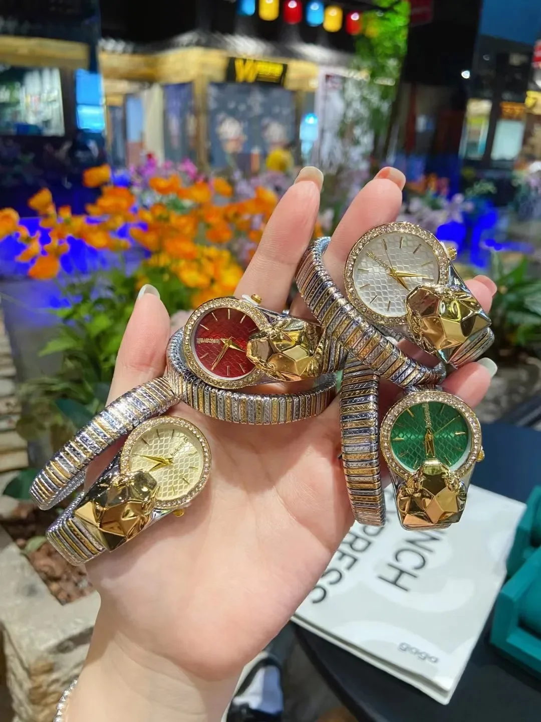 새로운 패션 Cavalli 브랜드 캐주얼 하이 엔드 여성 시계 뱀 모양 드레스 스틸 쿼츠 숙녀 팔찌 다이아몬드 시계 시계