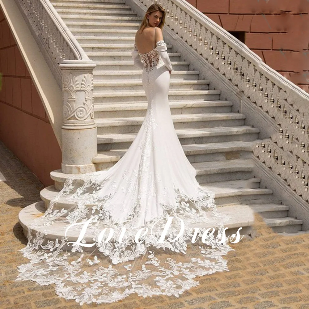 Love dress V-Ausschnitt Meerjungfrau Brautkleid rücken frei Spandex Strand von der Schulter Brautkleid Illusion Knopf Gericht Zug Robe de Mariée