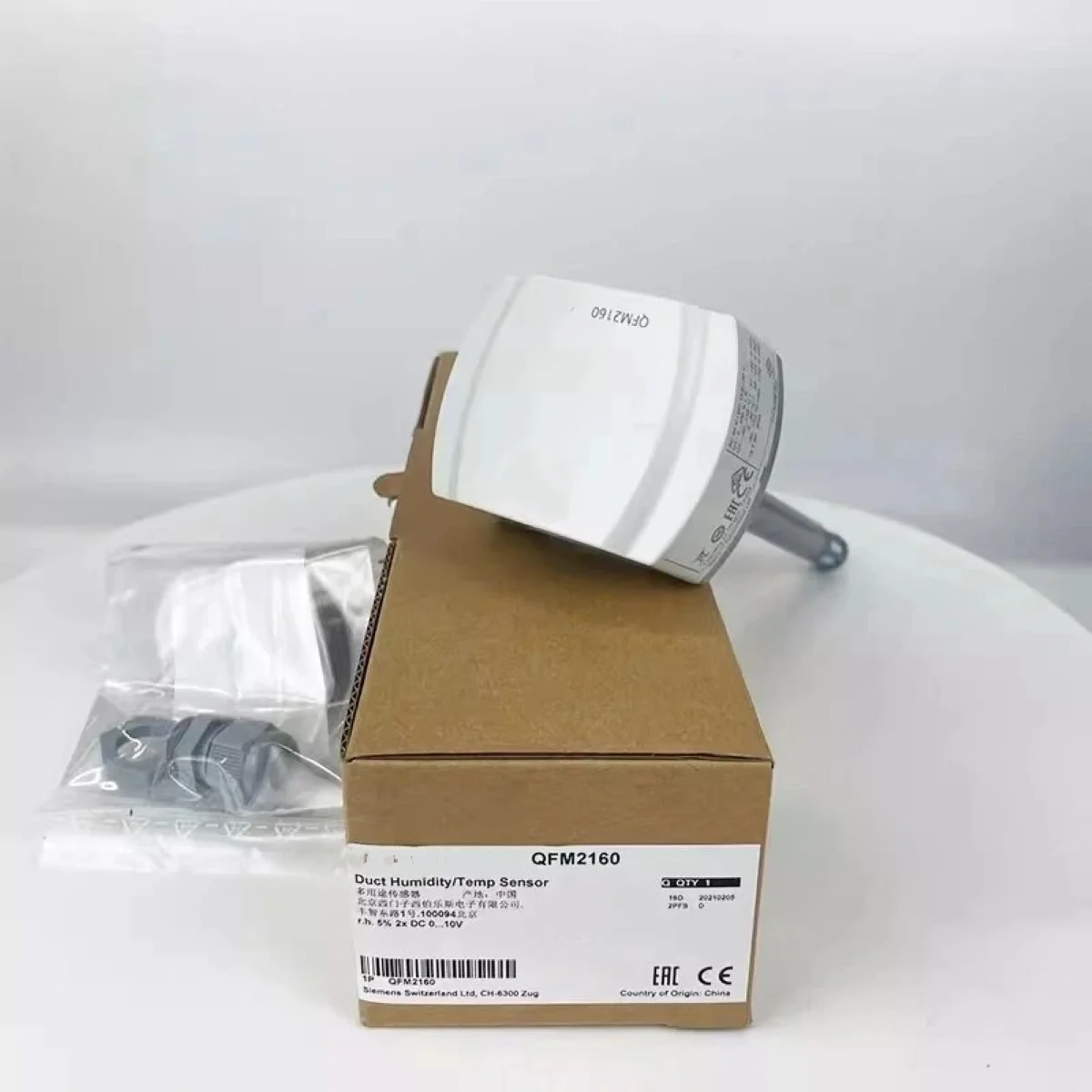 QFM2160 Duct sensor for humidity and temperature