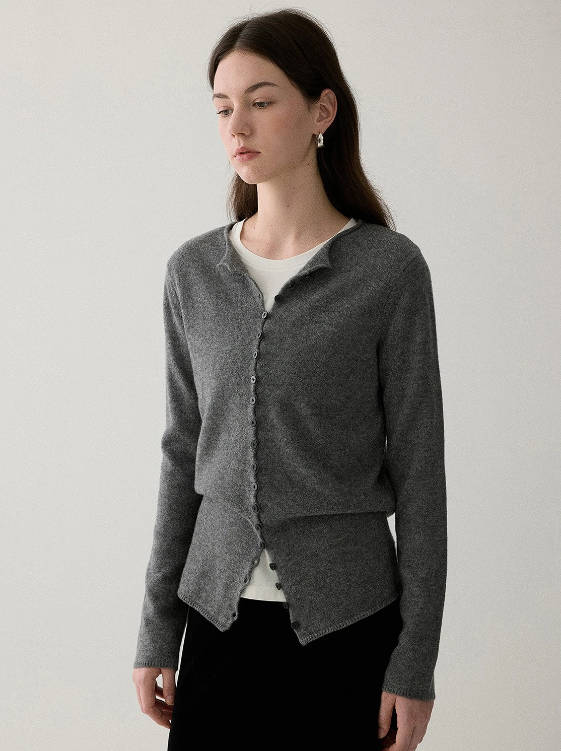 100% merino wool  gentle and wind-resistant  simple autumn style  slim-fitting  button-up knitted cardigan top for inner wear