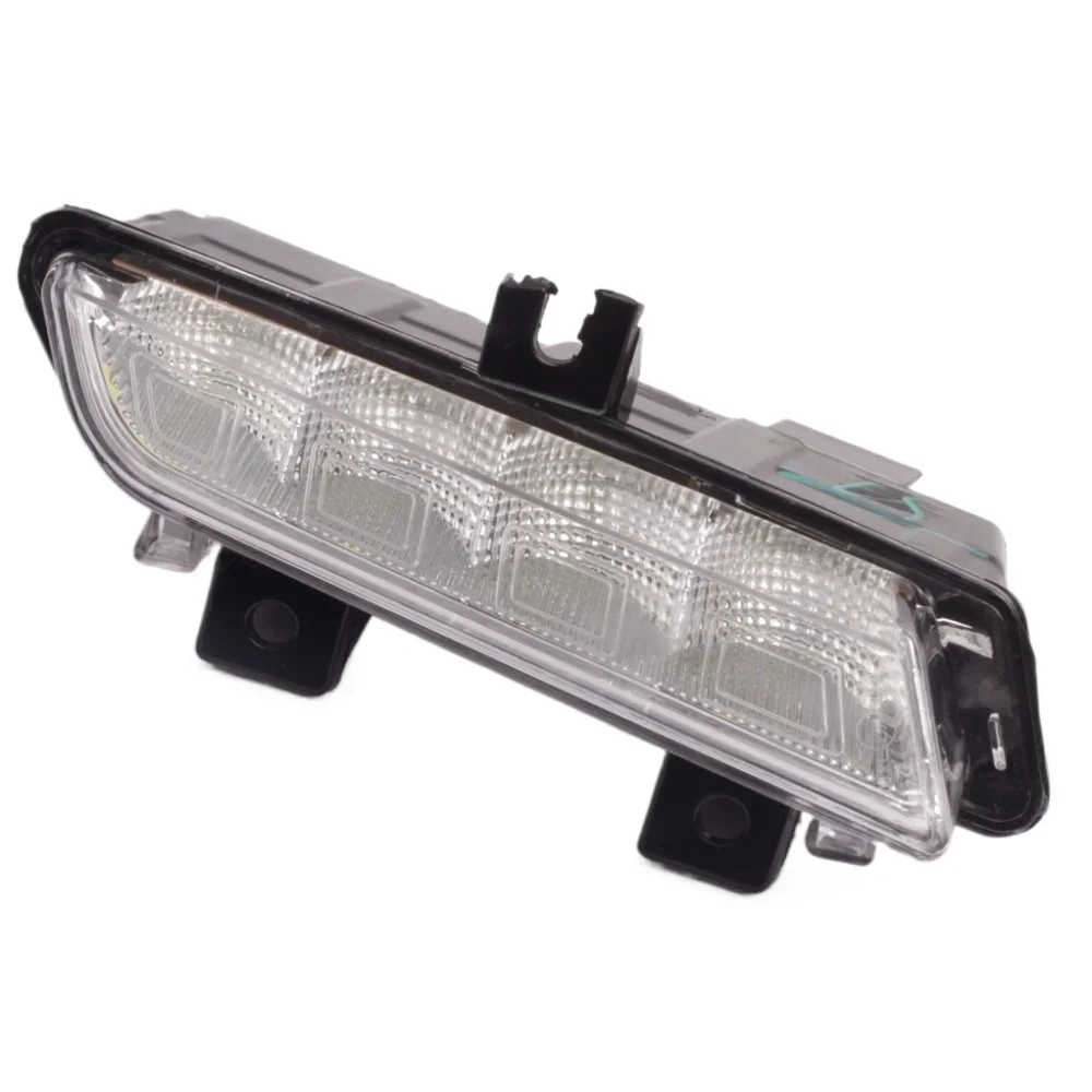 

Left Right Daytime Running Driving Light Front Bumper Bar LED Fog Lamp New Automobile Part for Renault Captur