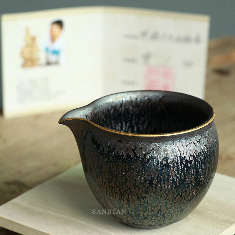 

Three Times, Master Zeng Guangxu Painted Gold, Built A Fair Cup, Tea Sea Ceramic Divider, Handmade Public And