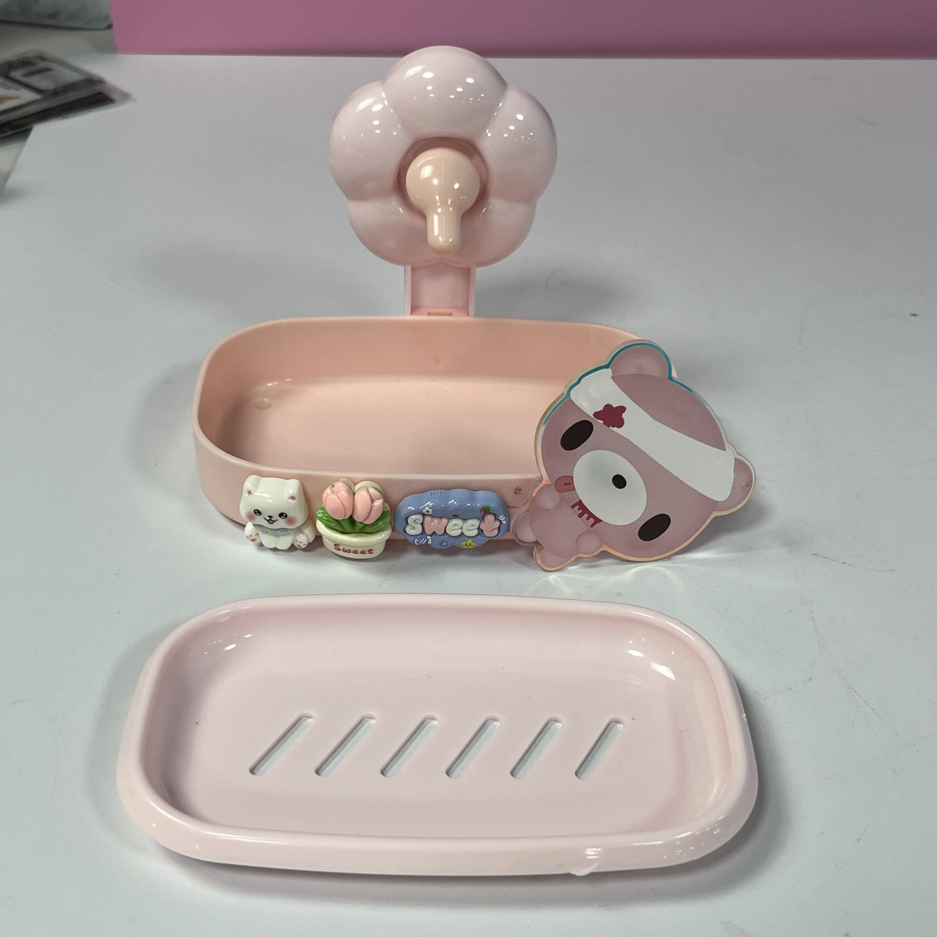 Cute Cartoon Bear Cat Tulip Adhesive Soap Box No Drill Glue Mount Drain Soap Holder Bathroom Wall Soap Dish