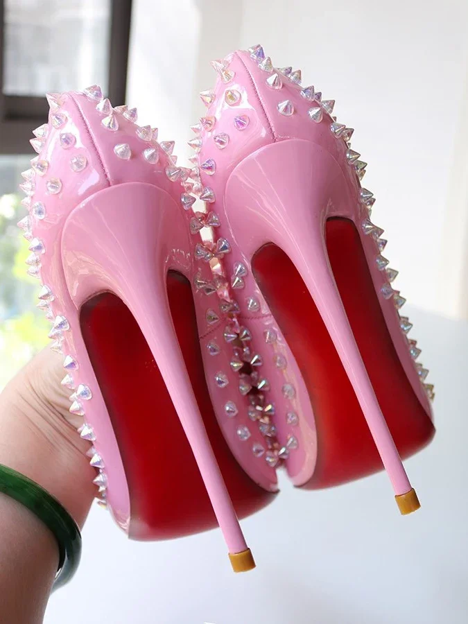 Pink studded high heels, fashionable, ultra shallow mouth, pointed toe, thin heel, hate sky, high punk style, 12CM