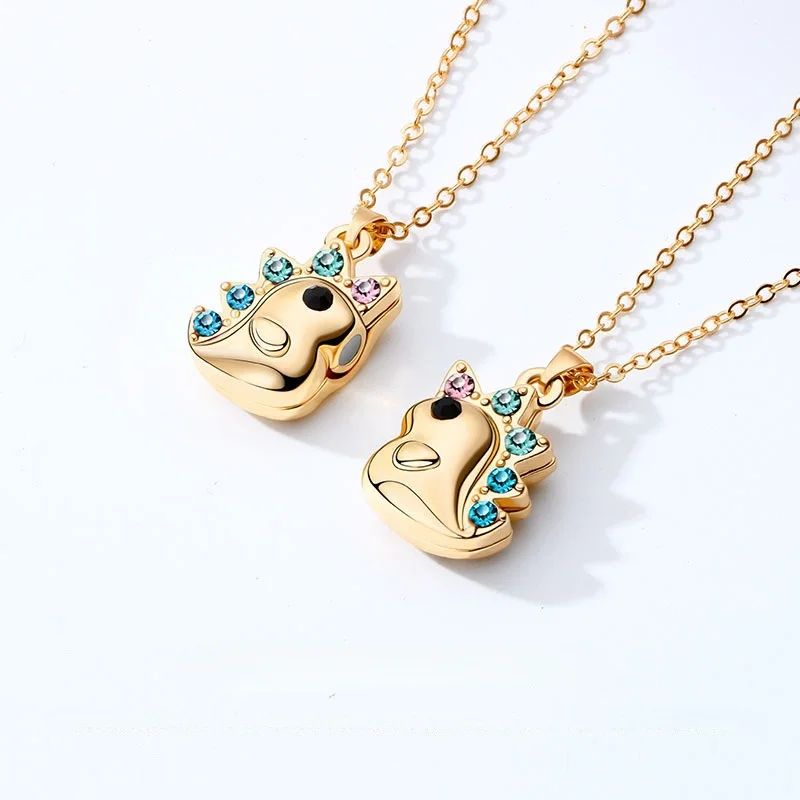 A Girl 2Pcs/set Cute Three-dimensional Effect Unicorn Bestie Necklace BFF Friendship Jewelry Gifts for Girls