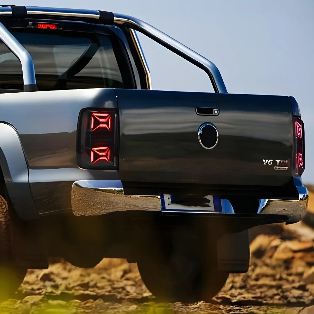 

Для VW Amarok 2010-2022: Новые высококачественные задние фонари в сборе с яркими светодиодами, аксессуары Plug and Play