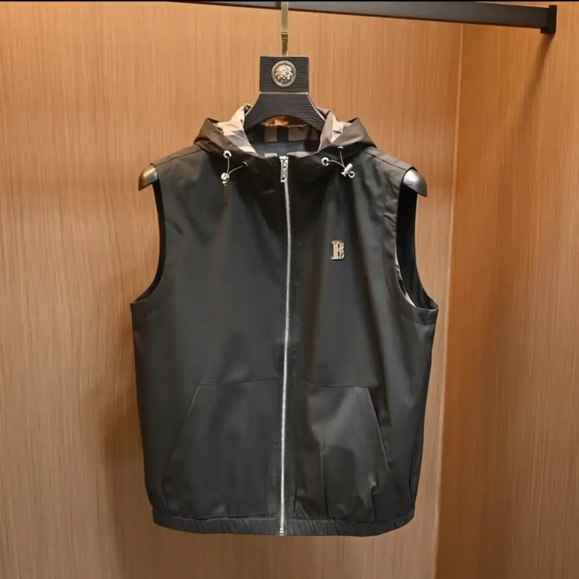 

Spring and summer Trendy brand spring and summer new hooded vest trendy men's fashion casual jacket sleeveless