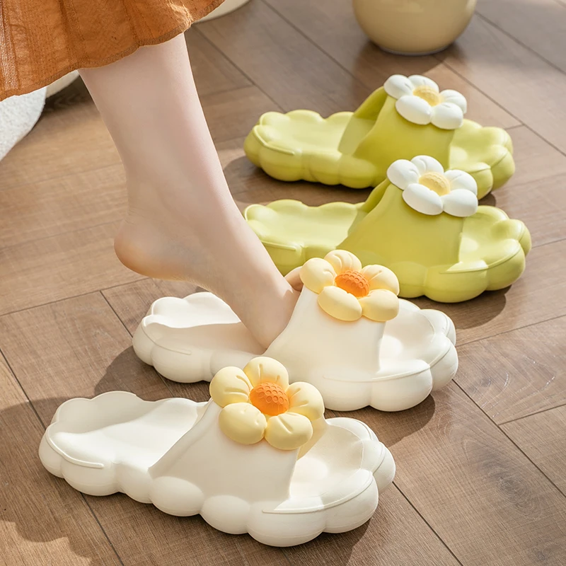 Casual Platform Slippers Women House Cute Flower Designer Shoes Girls Flat Fashion Summer Slippers Ladies Elegant Beach Footwear