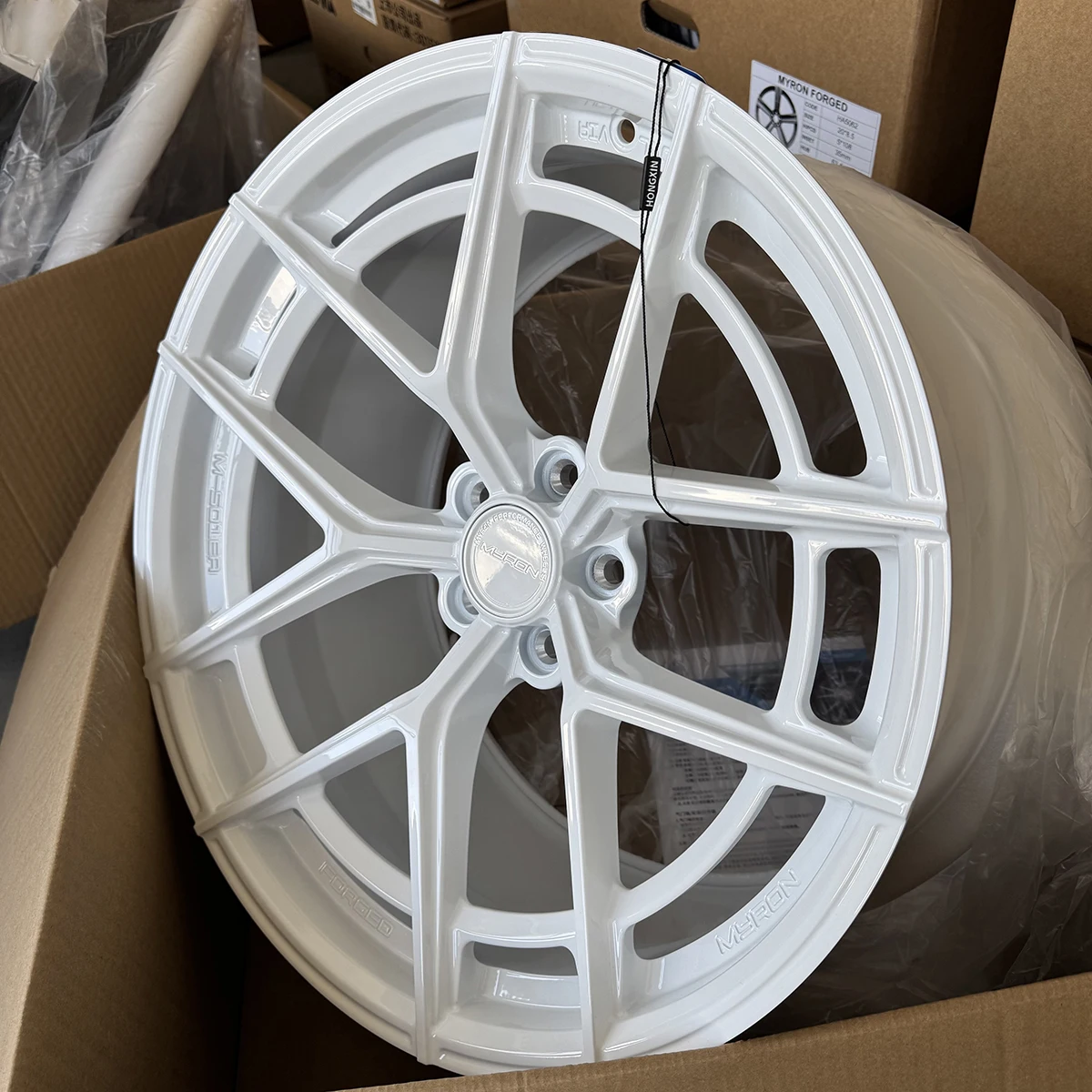 Xianglun Wholesale Custom Forged Wheel Hub 20-26 Inches Bright White 35mm 30mm 15mm ET Aluminum Alloy 40mm PCD 98mm 100mm PCD