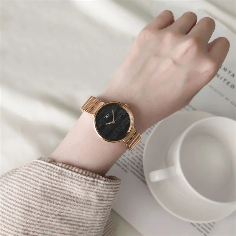 New Minimalist Fashion Retro Small Gold Watch Literary Student Women's Watch Lady Wristwatch Waterproof Gift for Her Elegant Hot