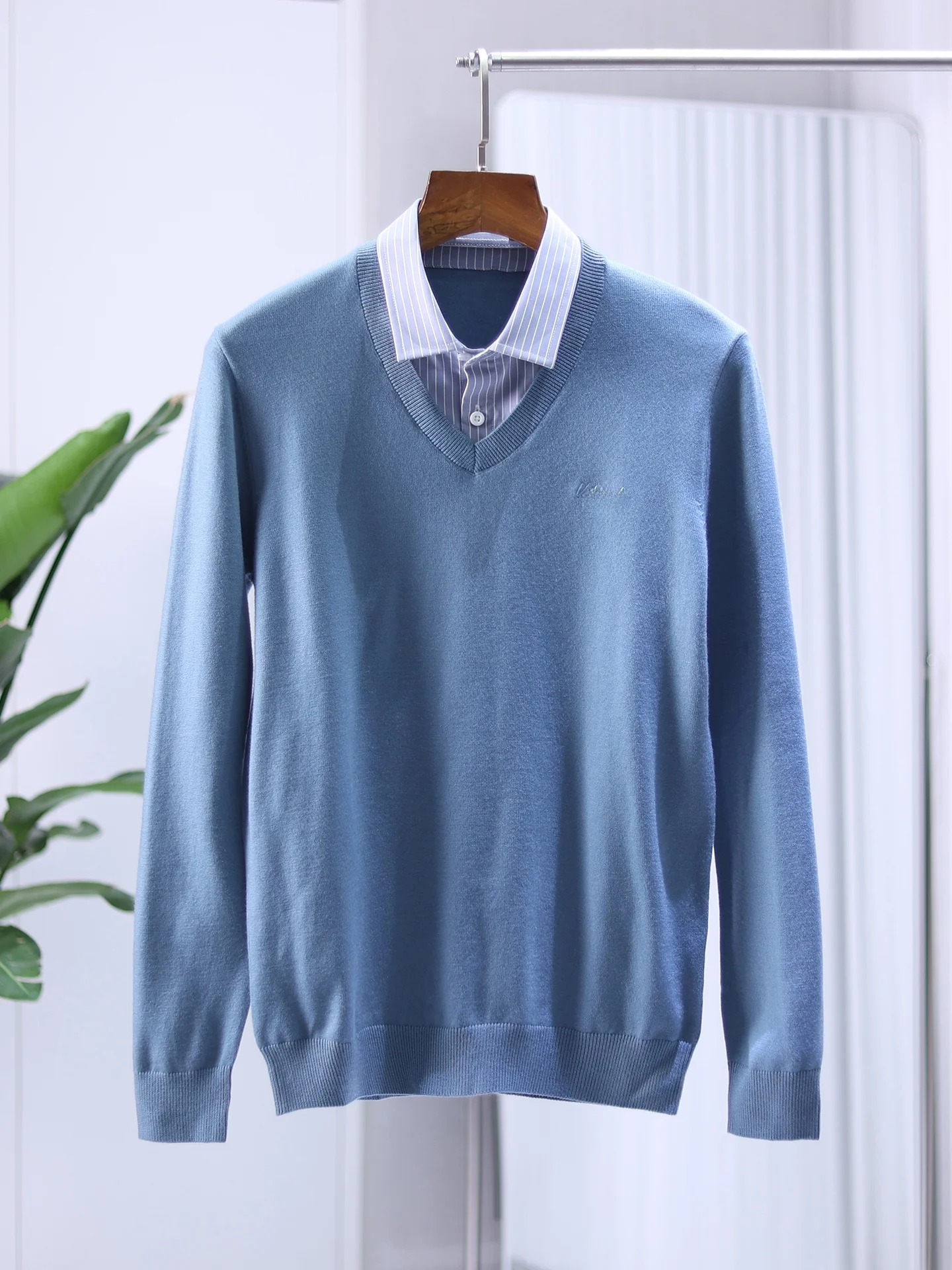 

Soft Comfortable Men's Knitted irt Collar Base Layer Fake Two-Piece Sweater Autumn New Arrival Busin Casual Polyester Blend