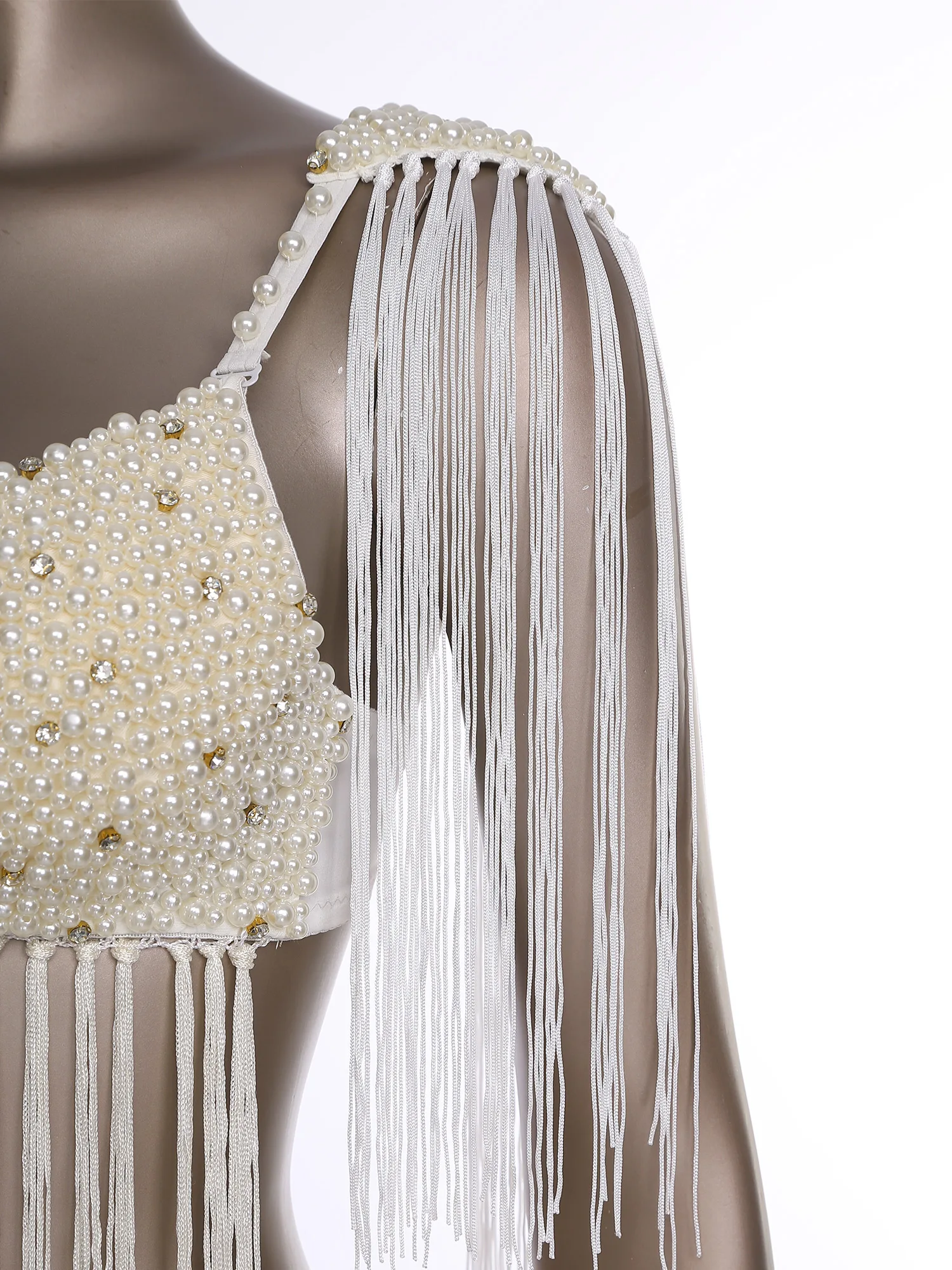 حمالة صدر نسائية للرقص الشرقي هامشية من الخرز البلاستيكي بالكامل حمالة صدر رافعة للصدر مع لوحات كتف لحفلات الرقص الهندي اللاتيني