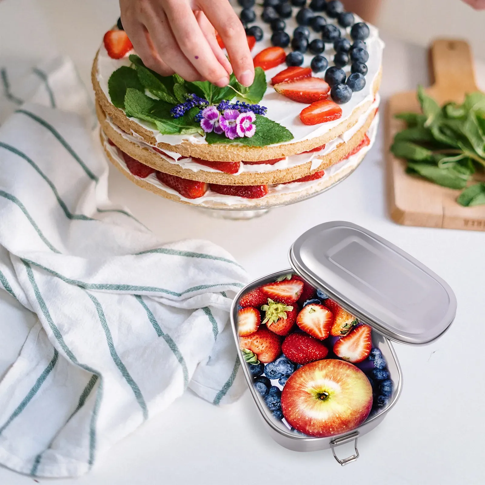 650ml Stainless Steel Lunch Box Leakproof Locking Clip Reusable Food Container for School Work Outdoor