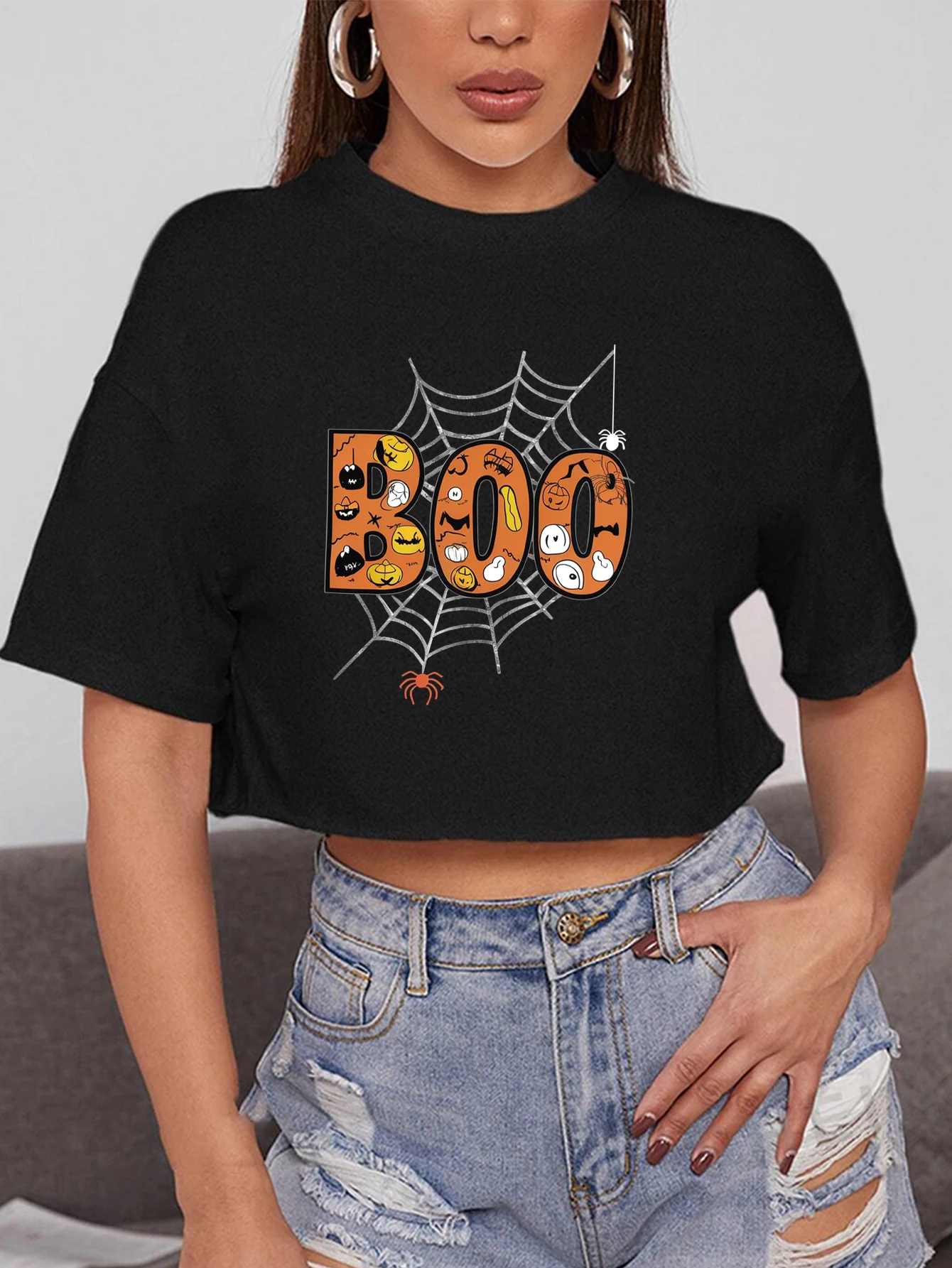 Boo Funny Spider Silk Print Short Sleeved Casual Women Crop Top Round Neck Women Graphical Female Summer Crop Halloween T Shirt