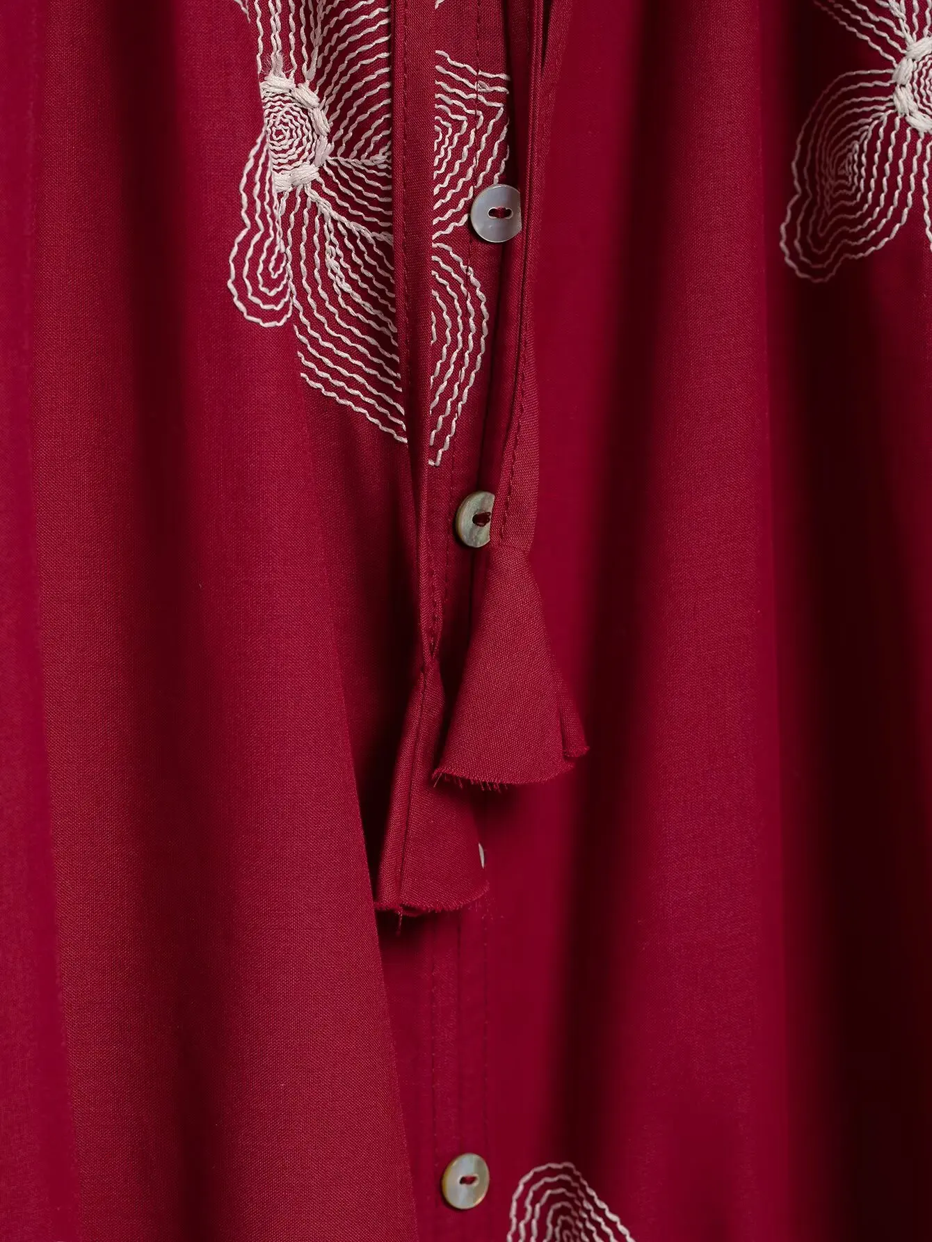 Zevity New Women Fashion Ruffled Collar Flower Embroidery Casual Blouse Female Long Sleeve Shirt Chic Chemise Blusas Tops LS2617