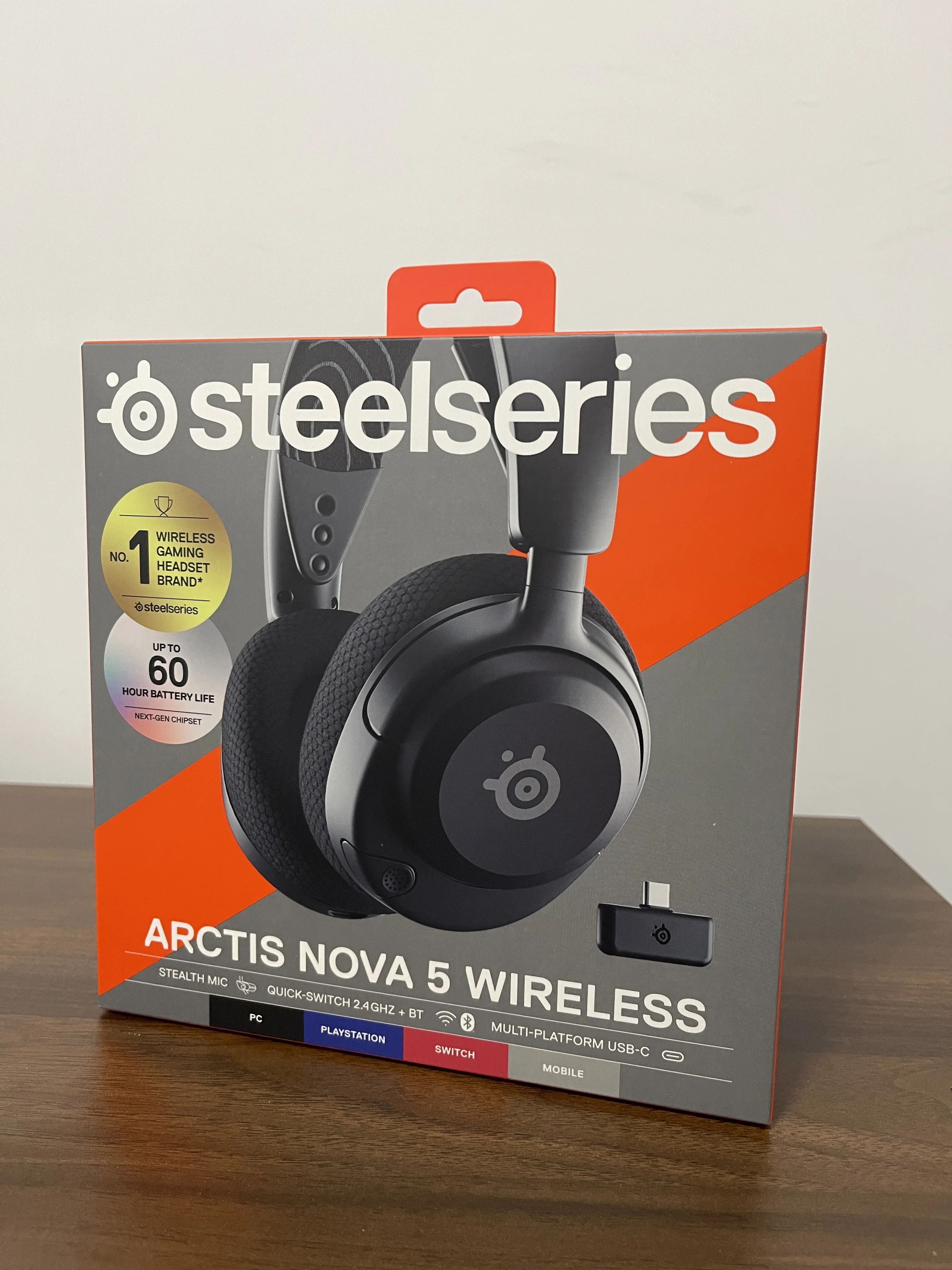 SteelSeries Arctis Nova 5 Wireless Multi-System Gaming Headset 2.4