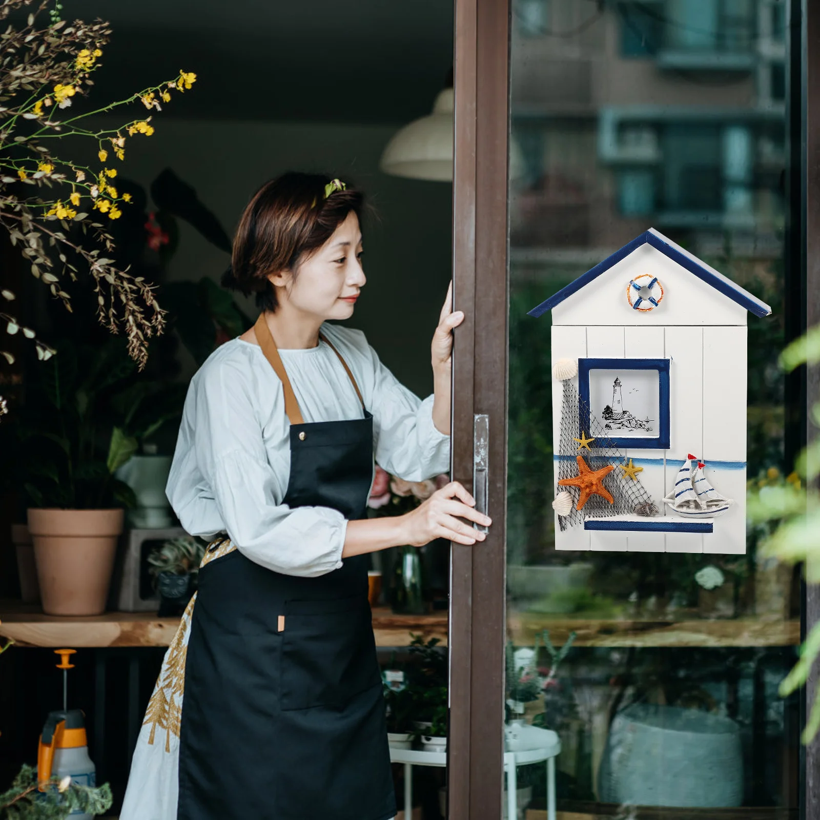 mediterranean-style-wall-mounted-key-holder-rustic-organizer-compact-long-lasting-time-saving-efficiency-gift-ready