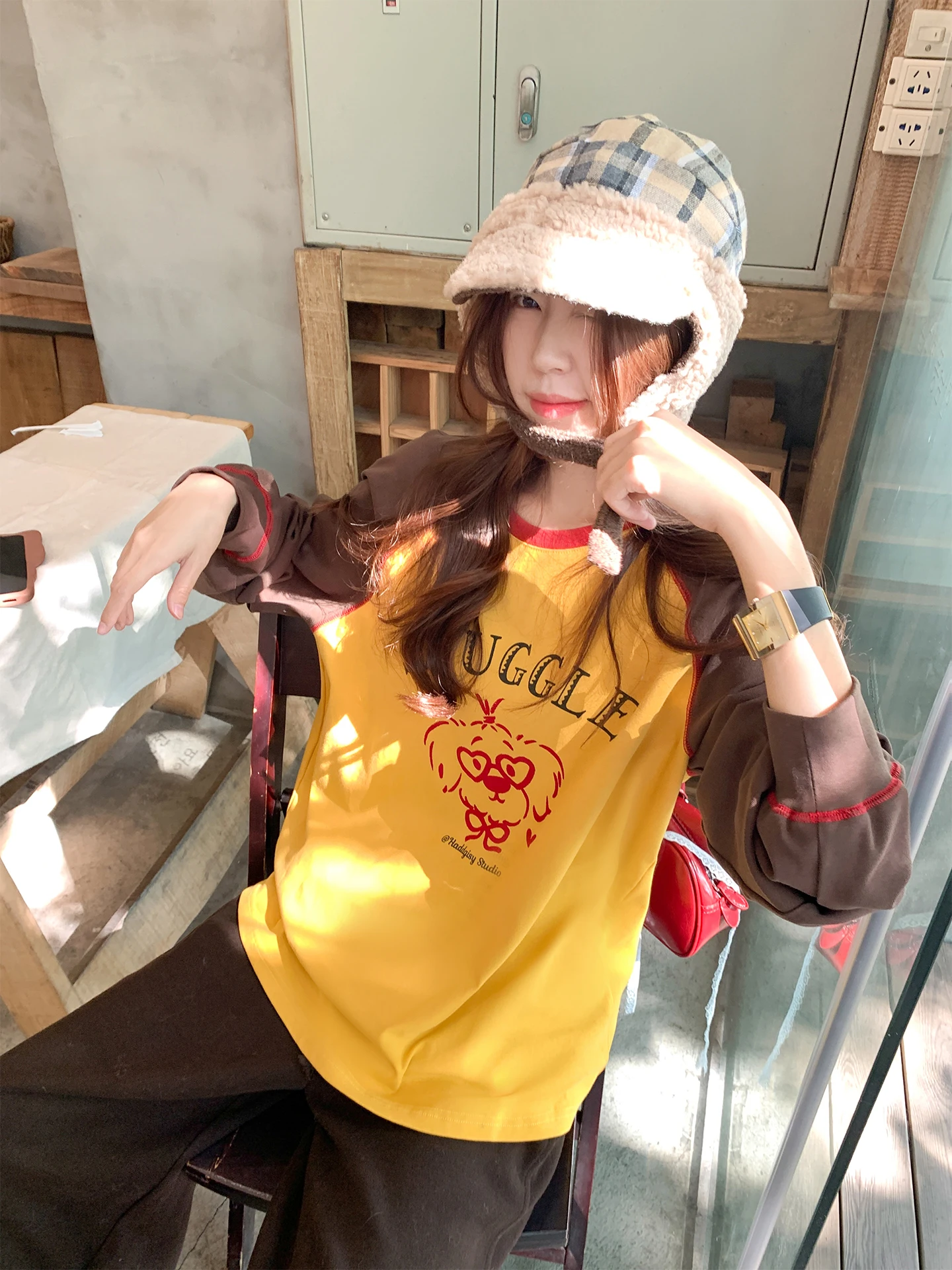 

Loose Long Sve round Ne T-irt Women's Korean Sle Printed oulder Insertion Casual Top for Autumn Winter by Zeng Xia...