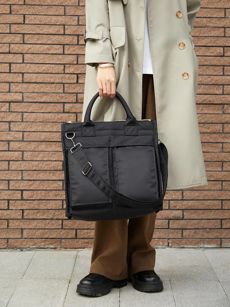 

Men's Large Capaci Nylon Crossbody Bag Casual Commuter oulder Bag Lightweight Tote Bag Single Strap Zipper Closure